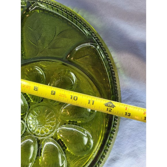 Green Relish Deviled Egg Tray Olive Divided Round Platter 8 Sections Vintage 13" - Picture 6 of 9